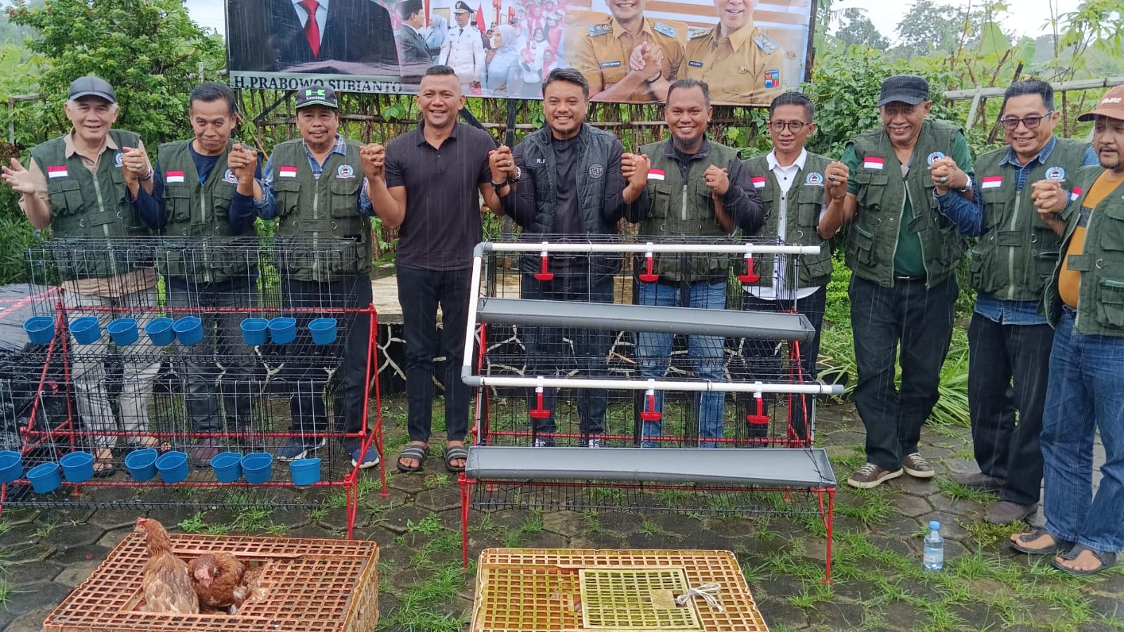 Jenal Mutaqin Gerakan Ekonomi Warga Lewat Program Ayam Petelur