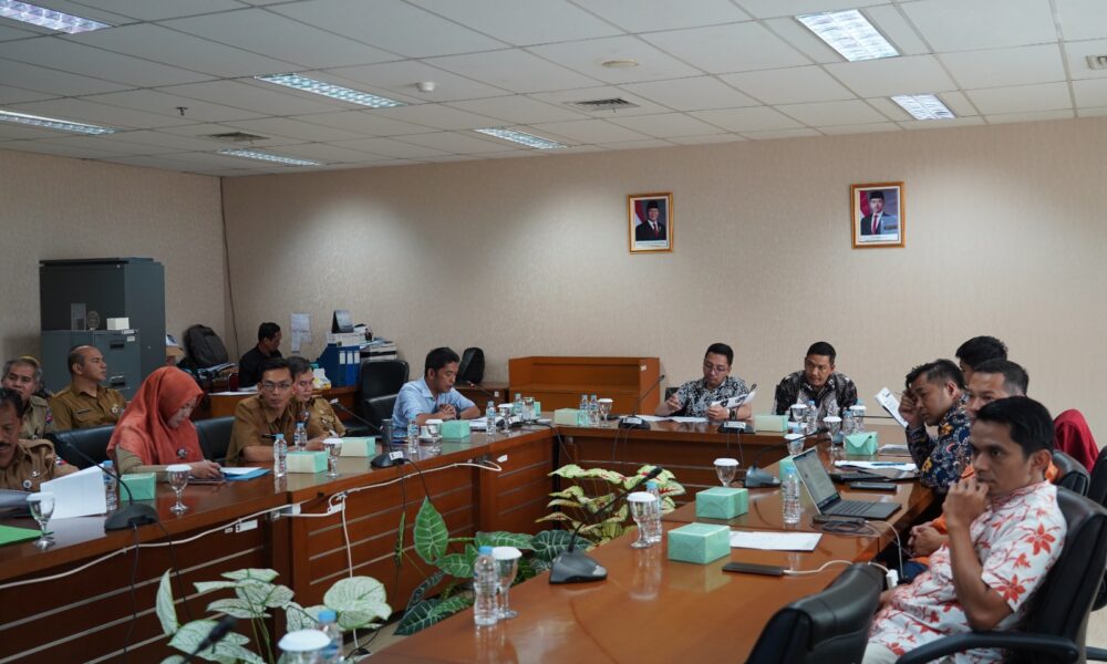 Rapat dengan Dinkukmdagin, Komisi II DPRD Kota Bogor Soroti Inflasi dan UMKM