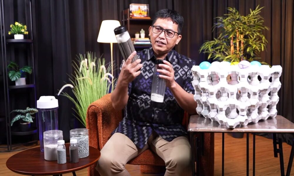 Peneliti IPB University Kembangkan Filter Zeolit Antimikroba untuk Air Minum Unggas