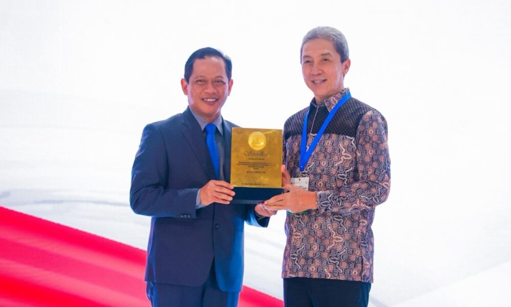 Kota Bogor Sabet Predikat Menuju Kota Bersih dari Menteri LH