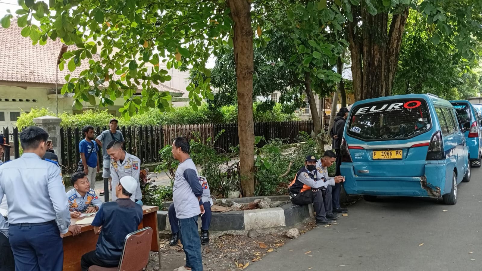 Puluhan Angkot-AKDP Terjaring Operasi di Jalan Sawojajar Bogor