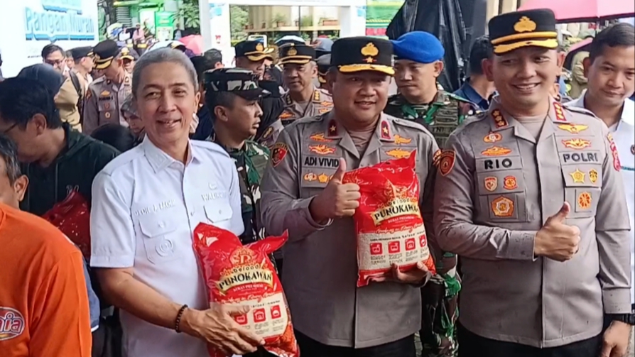 Wakapolda Jabar Tinjau Gerakan Pangan Murah Alun-Alun Kota Bogor