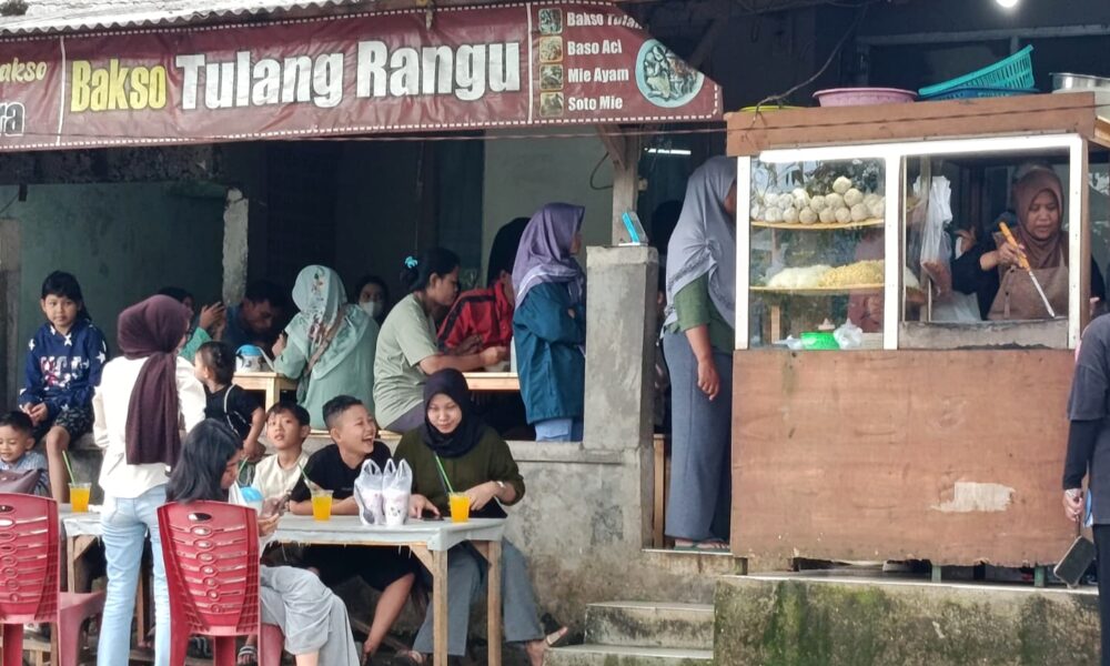 Bakso Tulang Rangu Teh Mira jadi Buruan Pecinta Kuliner saat Libur Lebaran
