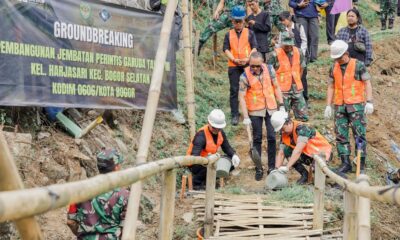 Permudah Akses Warga, TNI Bangun Jembatan di Harjasari