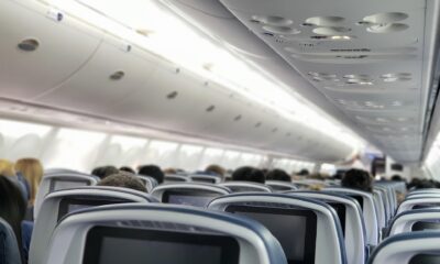 Tips Jaga Tubuh Tetap Fit saat Naik Pesawat