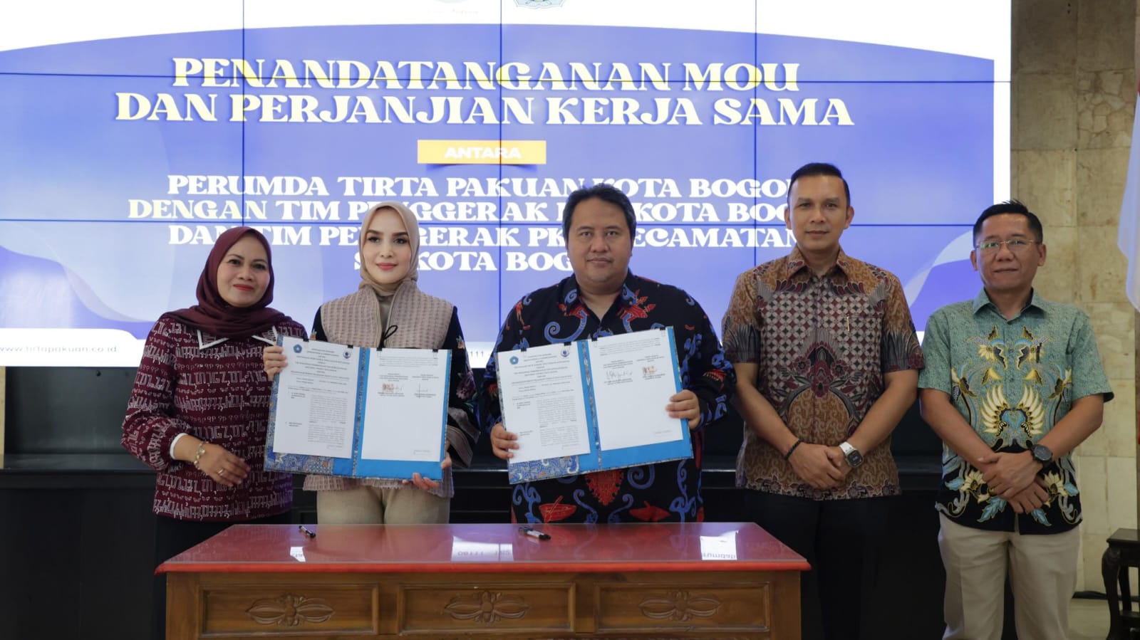 Kader PKK Bantu Data Pelanggan Perumda Tirta Pakuan 