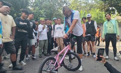 Jenal Mutaqin Gowes Bareng Komunitas, Soroti Parkir Liar di Jalur Sepeda