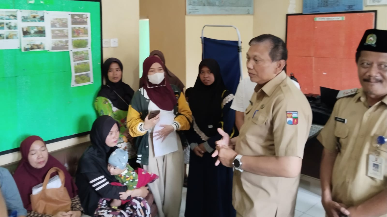 Lapak Capil Permudah Urusan Dokumen Warga Sukadamai