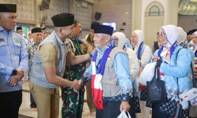 Suasana Haru Warnai Pelepasan Calon Haji Kota Bogor ke Tanah Suci