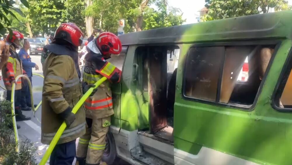 Kebakaran Angkot di Kota Bogor, Kerugian Capai Rp45 juta
