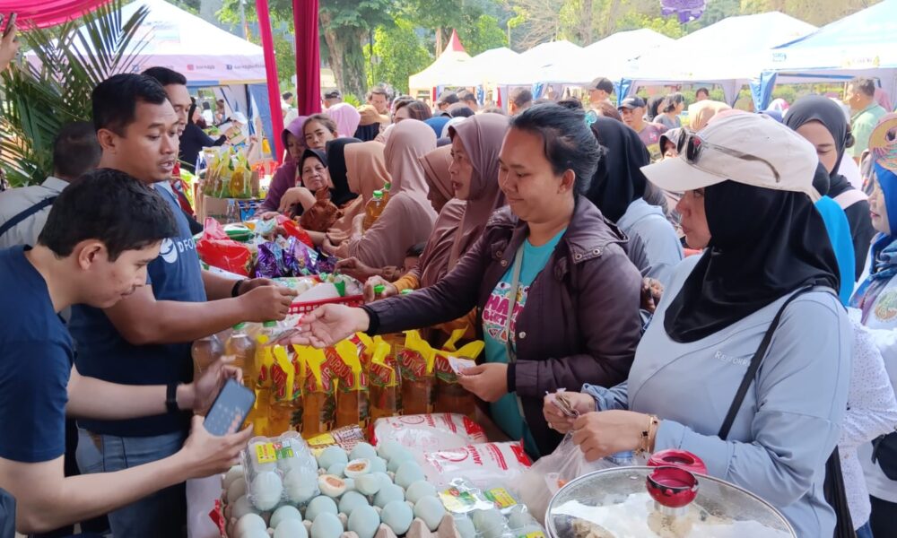 Gerakan Pangan Murah di Sempur Diserbu Warga, ASN Diminta Ikut Belanja