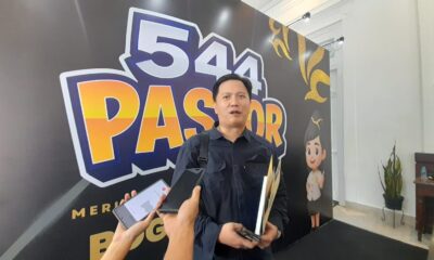 Urus Paspor di Balai Kota, Warga Bogor Ini Dapat Paspor Gratis