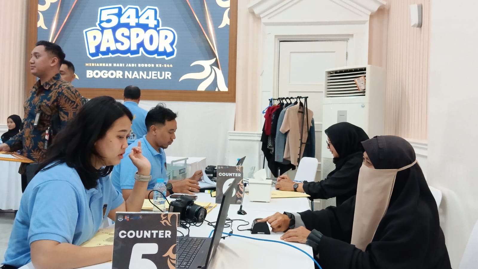 Meriahkan HJB, Imigrasi Bogor Buka Layanan 544 Paspor di Balaikota