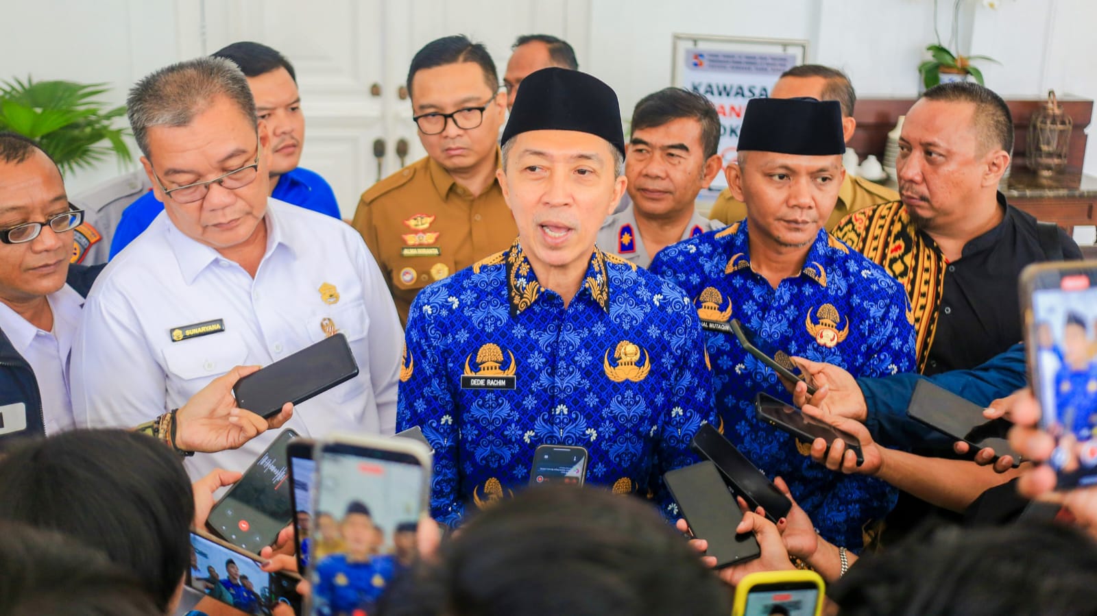 Angkot Usia di Atas 20 Tahun Dilarang Mengaspal
