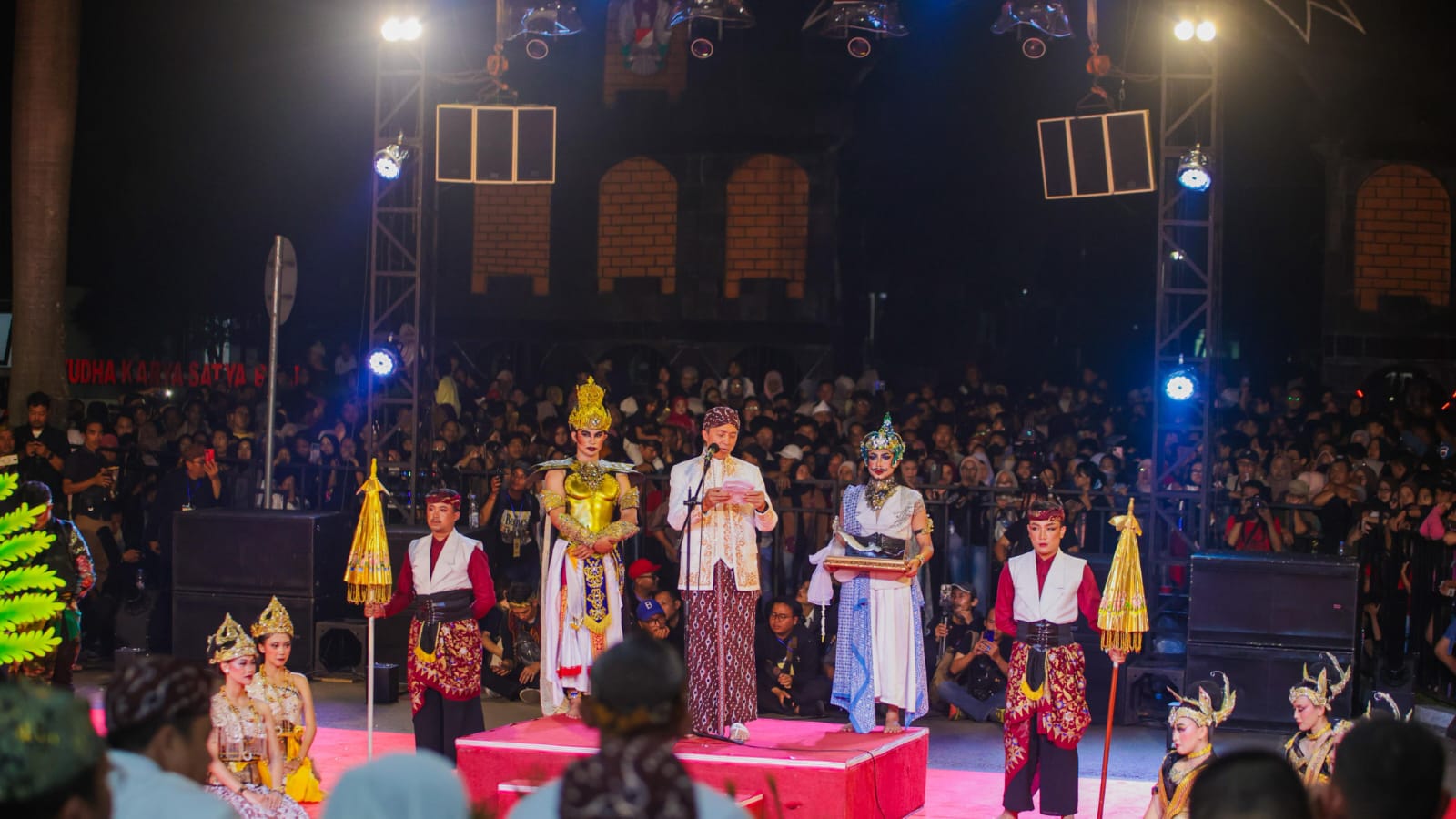 Helaran Pajajaran, Dedie Rachim Ingatkan Falsafah Hidup Masyarakat Sunda