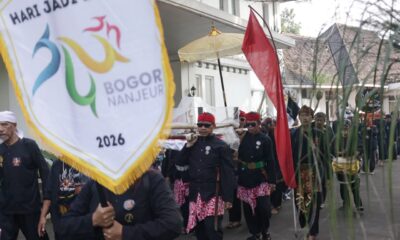Ratusan Warga Ikuti Kirab Pusaka Kujang di Kota Bogor 