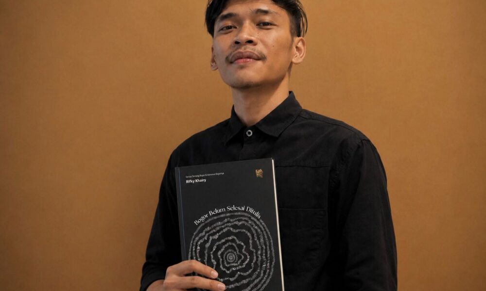 Kabupaten Bogor Lewat Sastra dan Data dalam Buku Bogor Belum Selesai Ditulis 