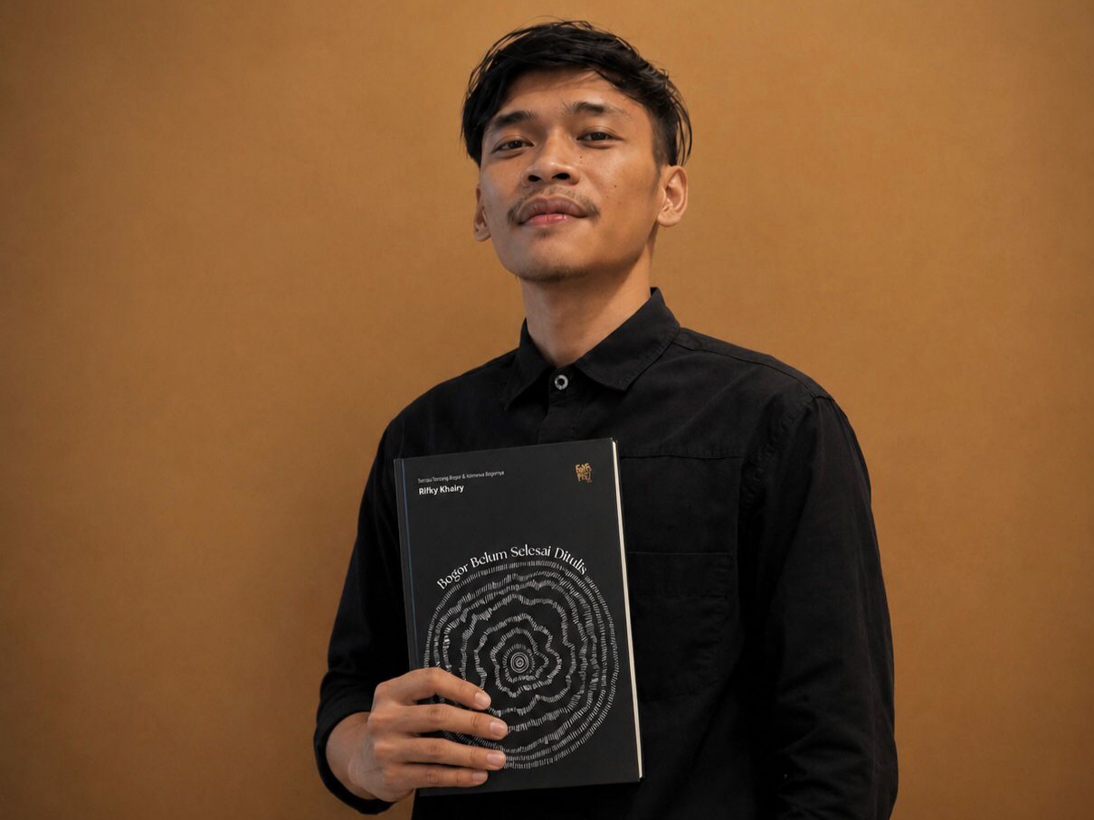 Kabupaten Bogor Lewat Sastra dan Data dalam Buku Bogor Belum Selesai Ditulis 