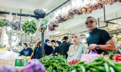 Saat Jenal Mutaqin Bersama Keluarga Belanja dan Kuliner di Pasar Jambu Dua
