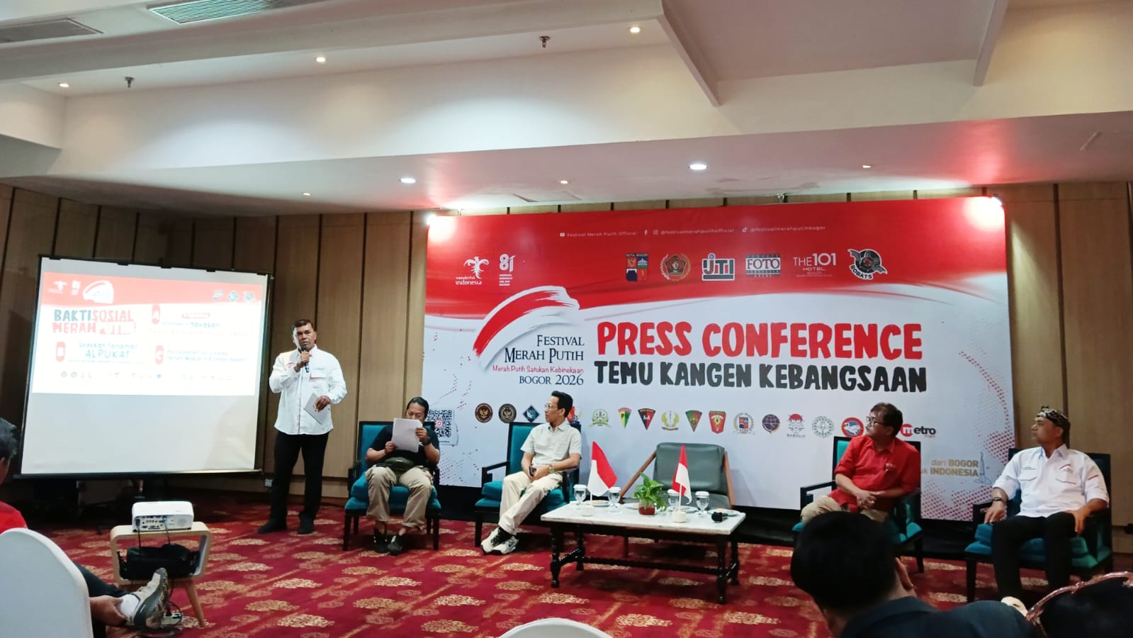 Kirab Merah Putih hingga Wakaf Alpukat Warnai Agenda Festival Merah Putih 2026