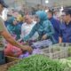 Yantie Rachim Ajak Warga Berbelanja di Pasar Jambu Dua, Dukung Ekonomi Lokal