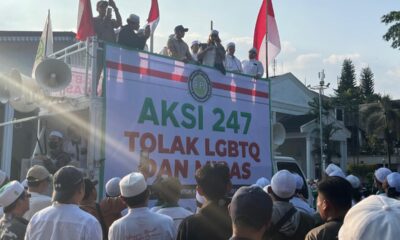 Ratusan Massa Gelar Aksi Tolak LGBTQ dan Miras di Balai Kota Bogor
