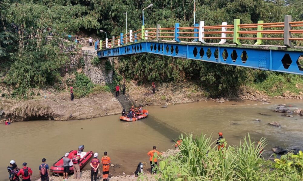 ASN Kota Bogor Diduga Terjatuh ke Sungai Cisadane saat Melintas Jembatan 