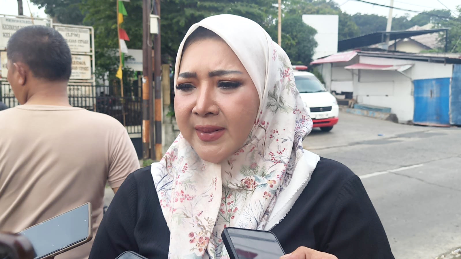 Hakanna Sambangi Keluarga Korban yang Diduga Terjatuh ke Sungai Cisadane