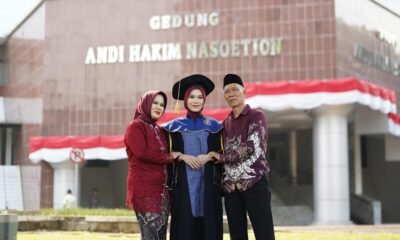 Perjuangan Ngatino, Pegawai Toko Material yang Antarkan Anak jadi Lulusan Terbaik IPB University