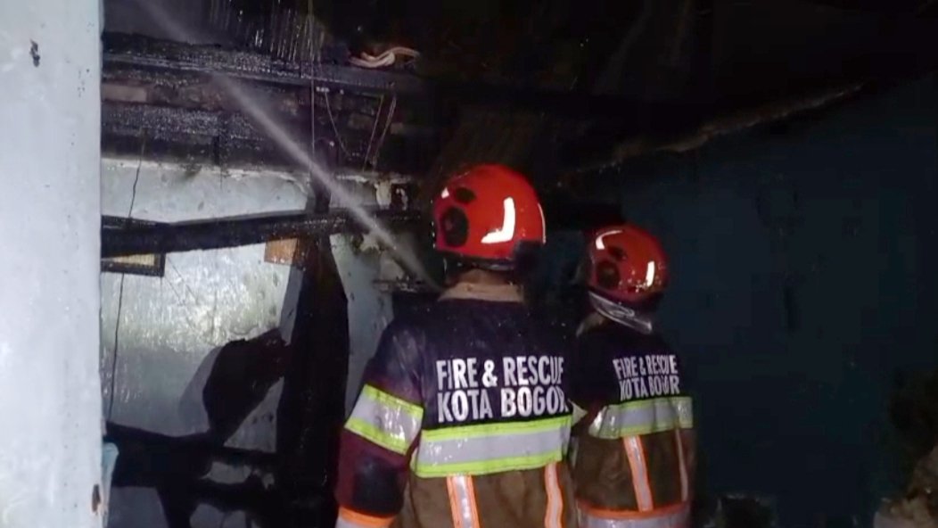 6 Rumah Warga di Pemukiman Padat Kota Bogor Terbakar