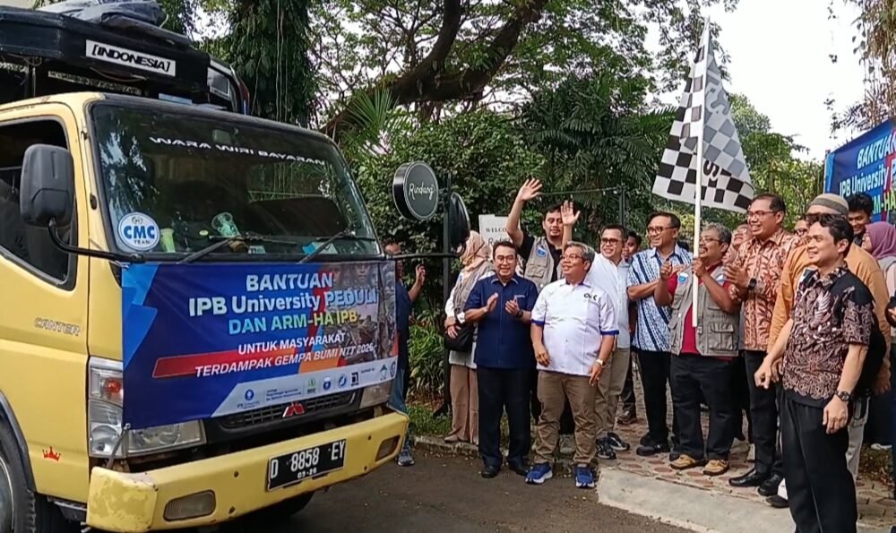 IPB University Kirim 1,2 Ton Nasi Steril untuk Warga Terdampak Gempa NTT