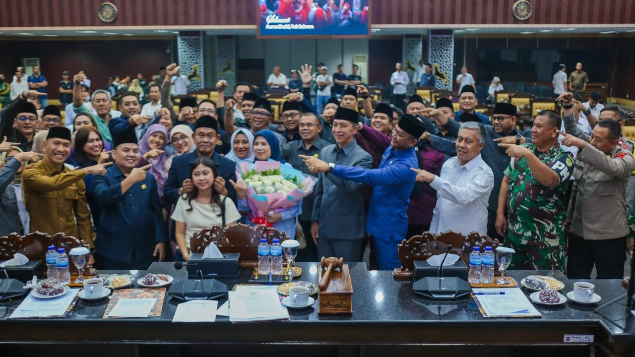 39 Tahun Mengabdi, Sekwan Boris Derurasman Purnabakti