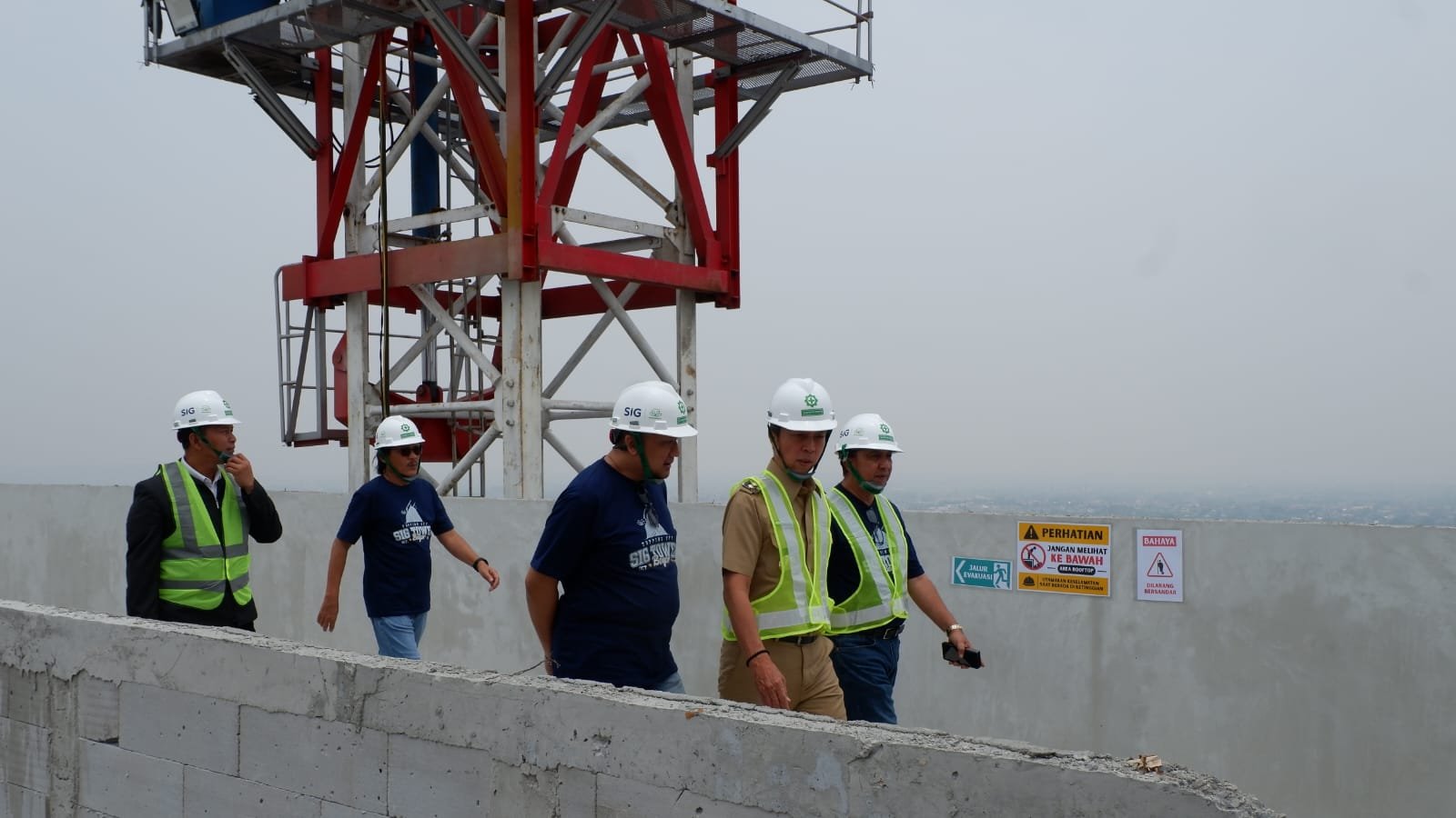 SIG Tower Topping Off, Tahap Utama Pembangunan Laboratorium 18 Lantai di Bogor Rampung
