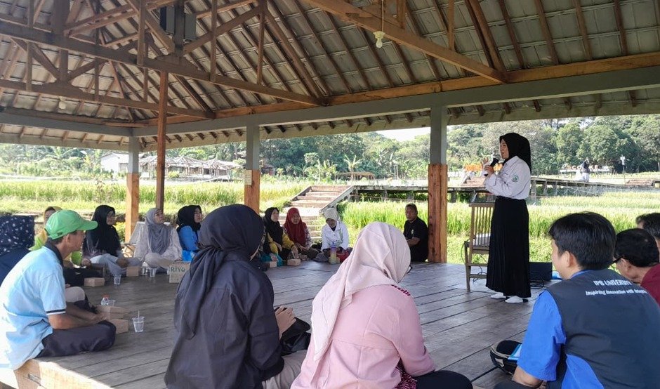 Sekolah Vokasi IPB University Bekali UMKM Mulyaharja Keterampilan Laporan Keuangan